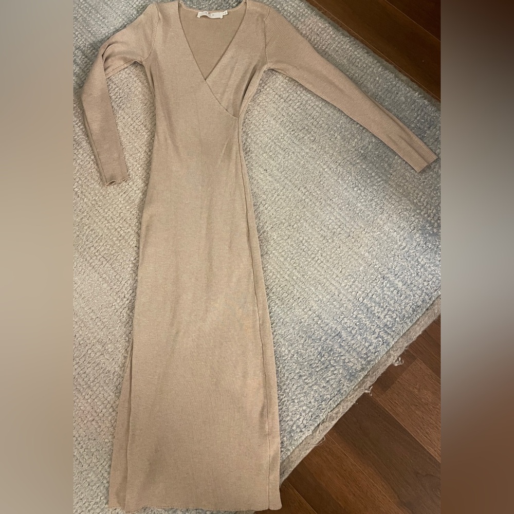 Tan/Beige Long Sleeve ASTR the Label Midi Dress